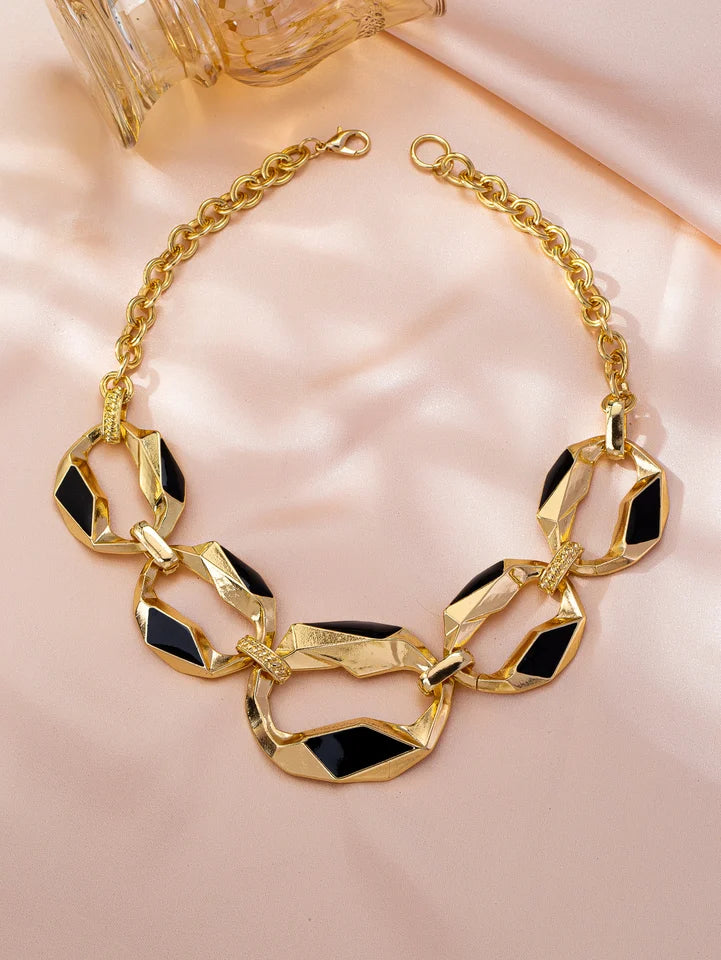 A Charming, Versatile, Exaggerated and High-End Geometric Necklace for Women